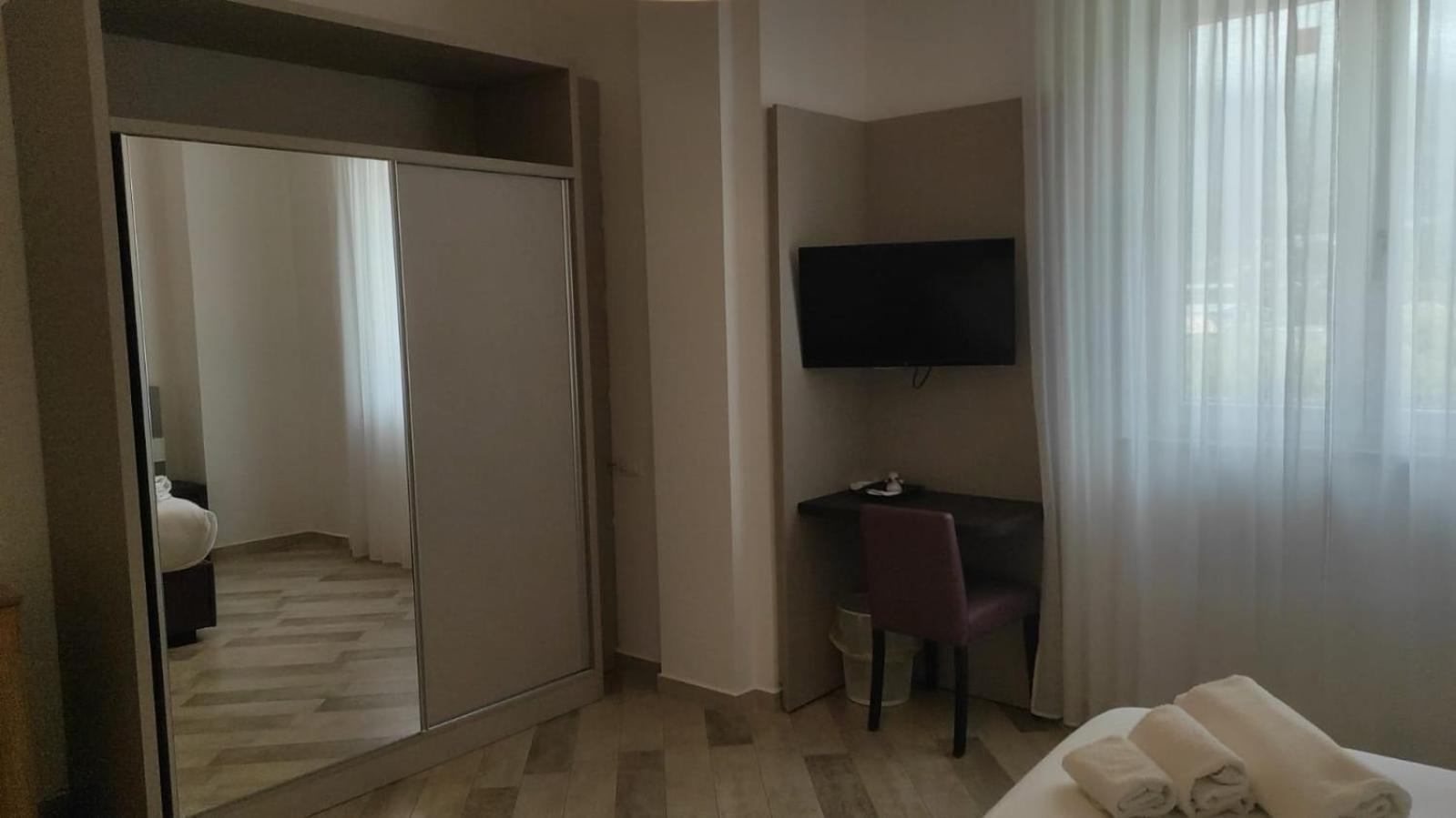 La Perla Del Tirreno Guest House Sapri Dış mekan fotoğraf